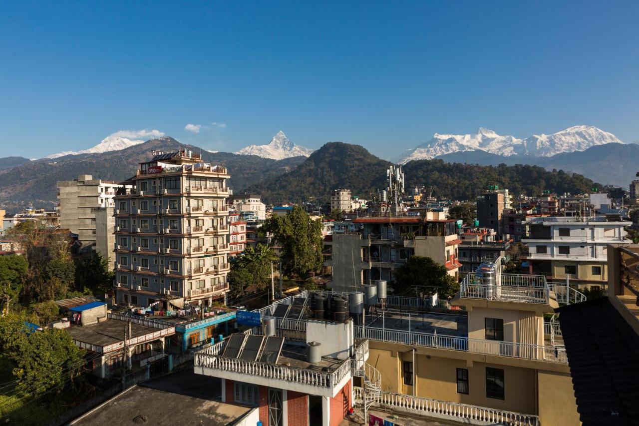 Hotel Elegant Pokhara Extérieur photo